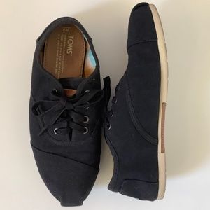 TOMS Canvas Navy Lace-up Sneakers